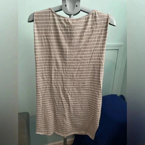 NWT Mustard seed side tie knot grey and white striped sleeveless top Bin11 - Picture 2 of 6